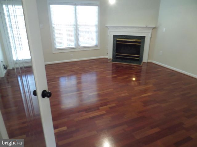 2254 JOURNET DR, Dunn Loring, VA 22027