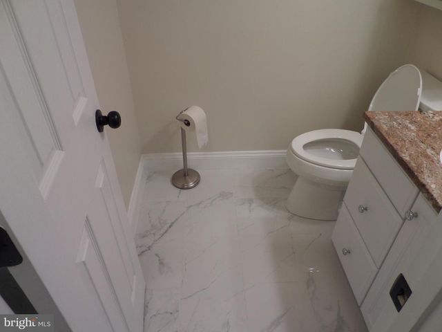 2254 JOURNET DR, Dunn Loring, VA 22027