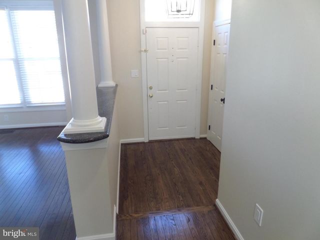 2254 JOURNET DR, Dunn Loring, VA 22027