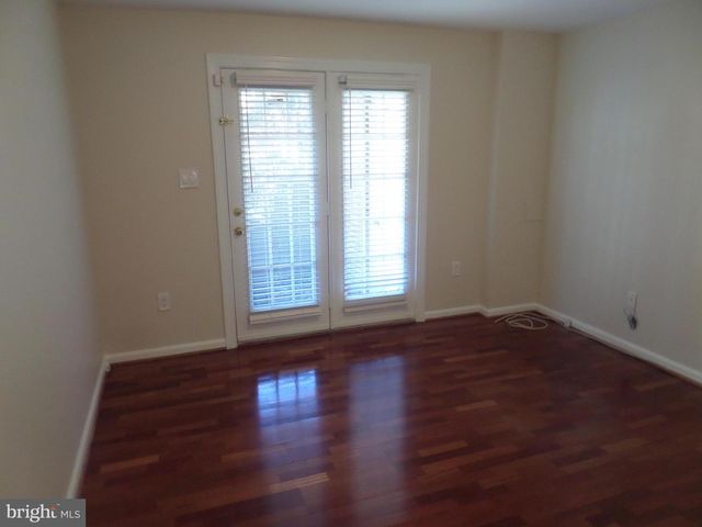2254 JOURNET DR, Dunn Loring, VA 22027