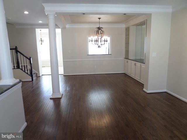 2254 JOURNET DR, Dunn Loring, VA 22027