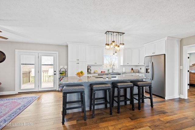 111 Elk Creek Ct, Taylorsville, KY 40071