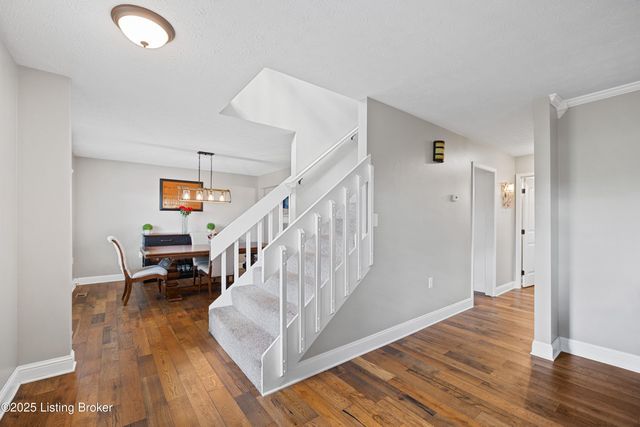 111 Elk Creek Ct, Taylorsville, KY 40071