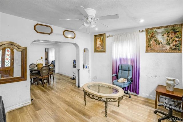 12023 Freeman Avenue, Hawthorne, CA 90250