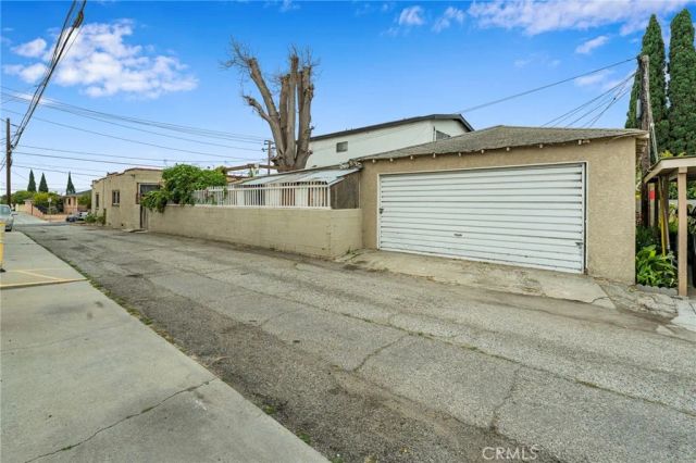 12023 Freeman Avenue, Hawthorne, CA 90250