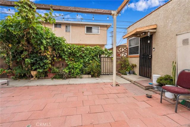 12023 Freeman Avenue, Hawthorne, CA 90250