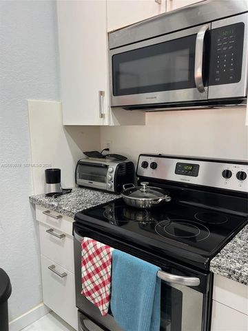 11021 SW 236th Ter, Homestead, FL 33032