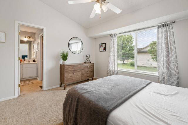 309 N Crest Cir, Wichita, KS 67206