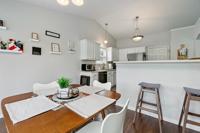 309 N Crest Cir, Wichita, KS 67206