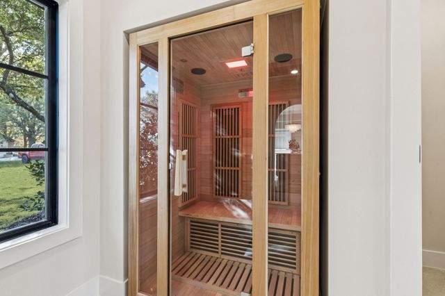 761 Creekwood Drive S, Fairview, TX 75069