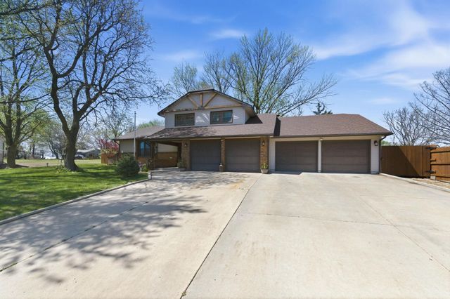 1 Valley View Dr, Goddard, KS 67052