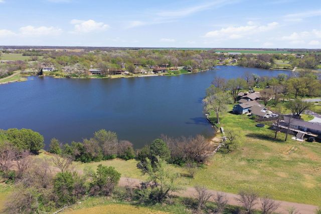 1 Valley View Dr, Goddard, KS 67052