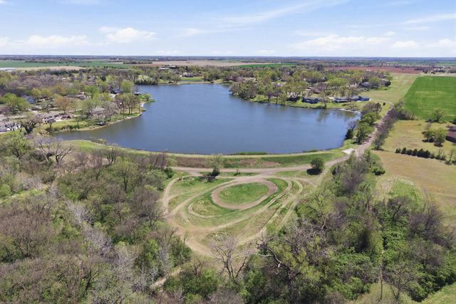 1 Valley View Dr, Goddard, KS 67052