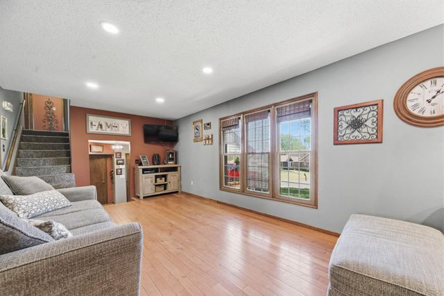 1 Valley View Dr, Goddard, KS 67052