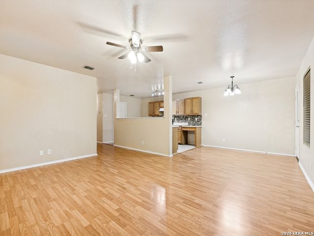 818 Creek Pebble, San Antonio, TX 78253