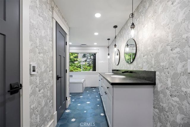 26625 Lake Forest Drive, Twin Peaks, CA 92391