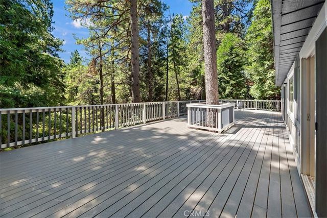 26625 Lake Forest Drive, Twin Peaks, CA 92391