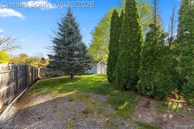 8095 S Huron River Drive, Ypsilanti, MI 48197