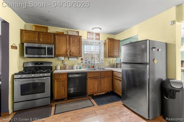 8095 S Huron River Drive, Ypsilanti, MI 48197