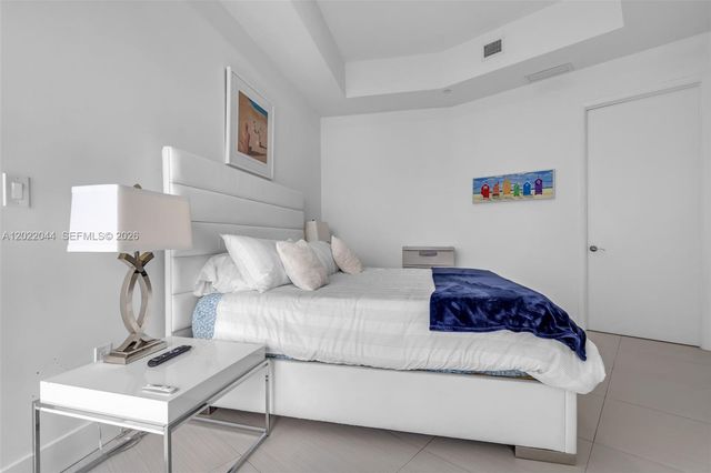 15811 Collins Ave 3407, Sunny Isles Beach, FL 33160