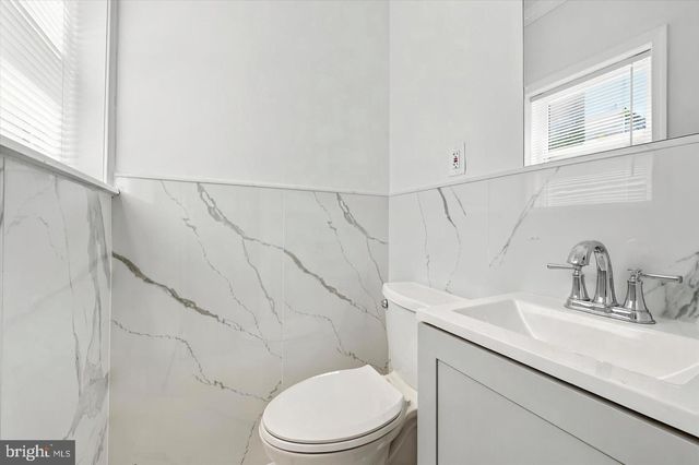 2241 N HANCOCK ST, Philadelphia, PA 19133