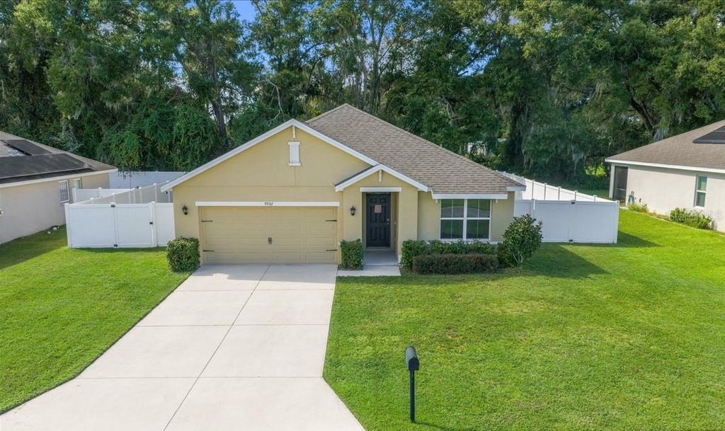 9902 SE 37TH TERRACE, Belleview, FL 34420