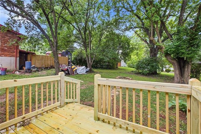 8625 E 73rd Terrace, Kansas City, MO 64133
