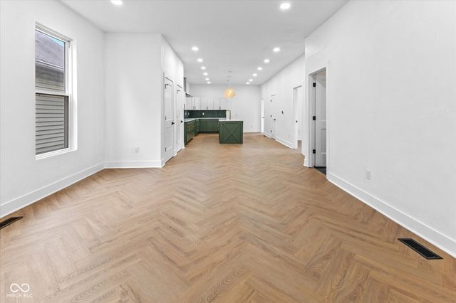 206 N Beville Avenue, Indianapolis, IN 46201