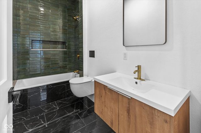 206 N Beville Avenue, Indianapolis, IN 46201