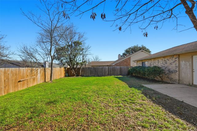 7717 Bermejo Road 1, Fort Worth, TX 76112