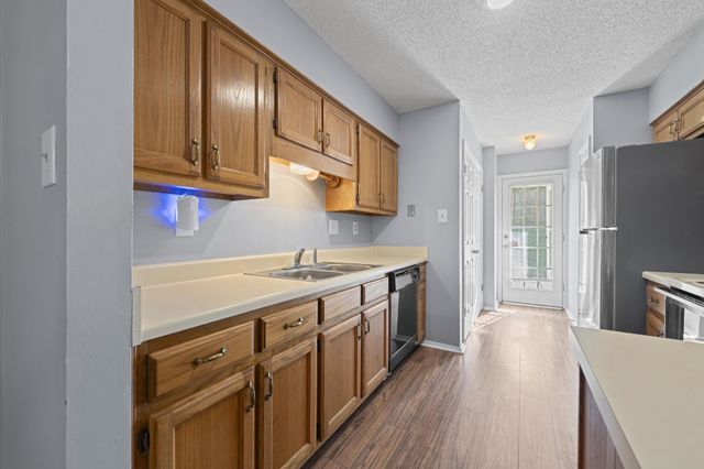 1612 SORGHUM MILL DR, Cordova, TN 38016