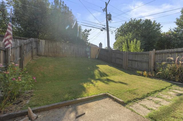 1612 SORGHUM MILL DR, Cordova, TN 38016