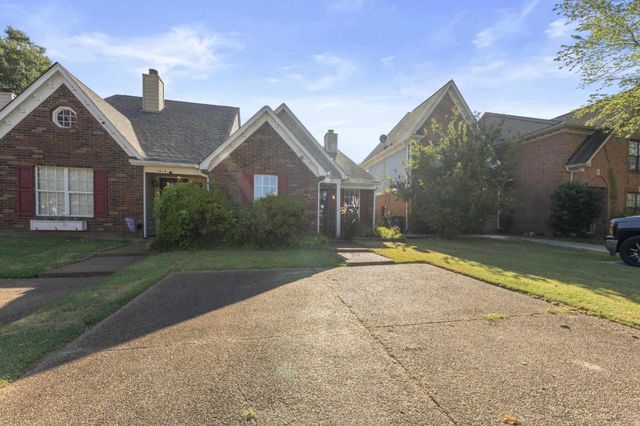 1612 SORGHUM MILL DR, Cordova, TN 38016