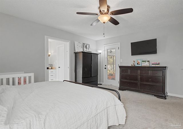 5121 Rowe Trl, Pace, FL 32571