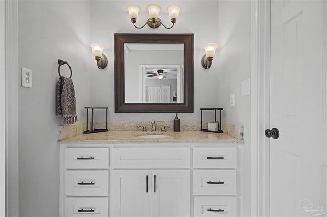 5121 Rowe Trl, Pace, FL 32571