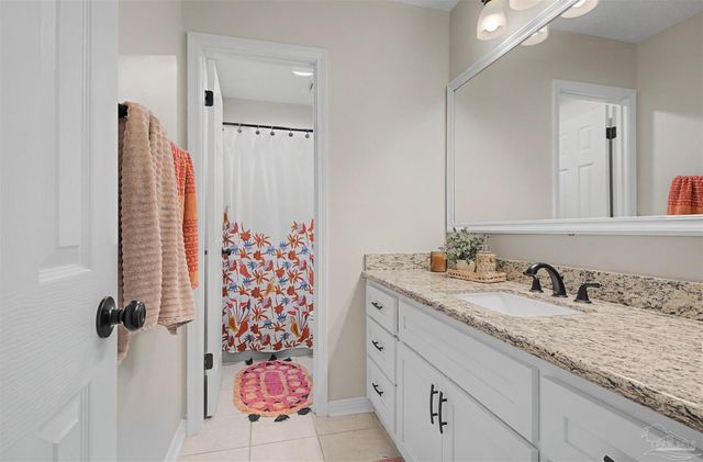 5121 Rowe Trl, Pace, FL 32571