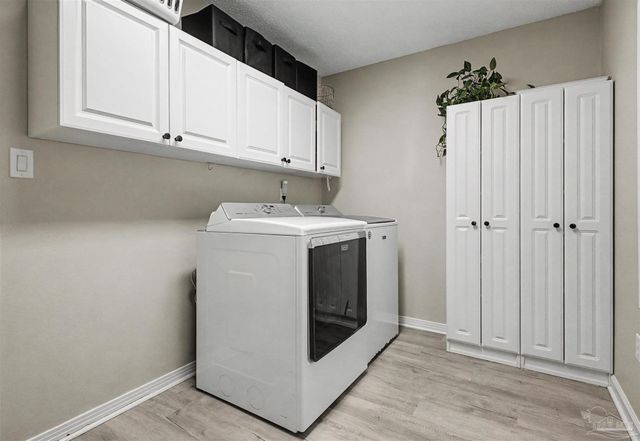 5121 Rowe Trl, Pace, FL 32571