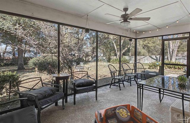 5121 Rowe Trl, Pace, FL 32571