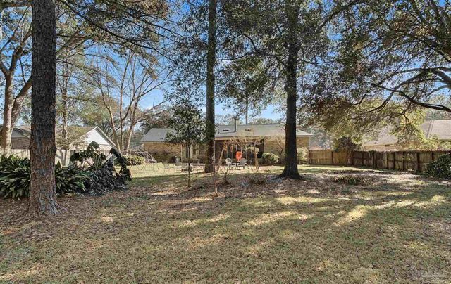 5121 Rowe Trl, Pace, FL 32571