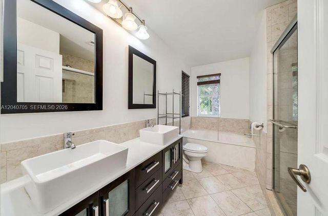 1125 Butternut Ln, Hollywood, FL 33019