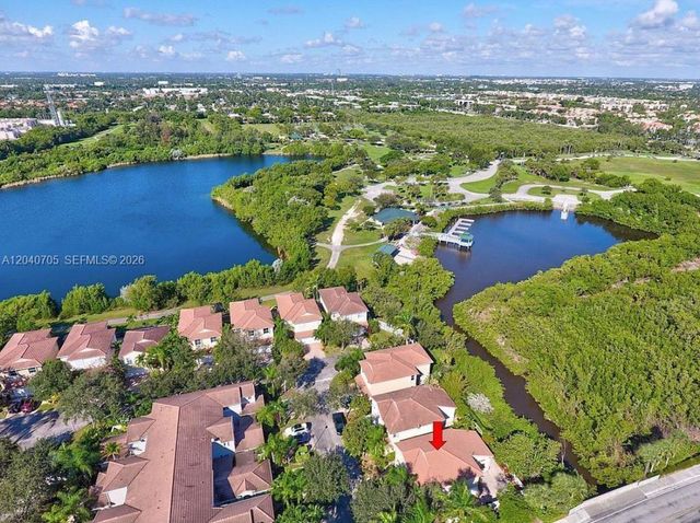 1125 Butternut Ln, Hollywood, FL 33019