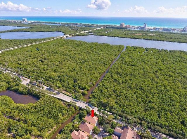 1125 Butternut Ln, Hollywood, FL 33019