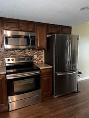 7831 89th Avenue N, Brooklyn Park, MN 55445