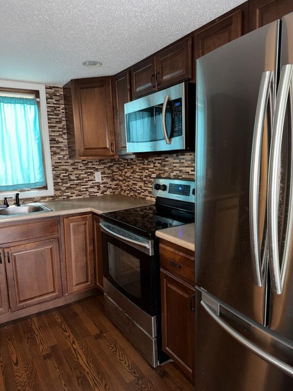7831 89th Avenue N, Brooklyn Park, MN 55445 — photo 2