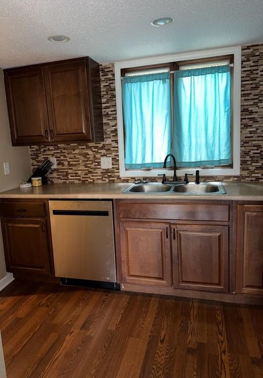 7831 89th Avenue N, Brooklyn Park, MN 55445 — photo 3