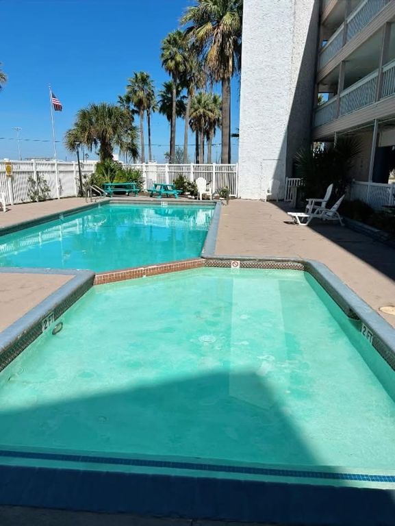 3938 Surfside Blvd 3332, Corpus Christi, TX 78402 — exterior