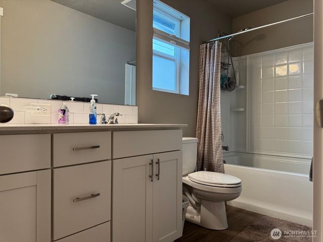 927 Vine Maple Street SE, Lacey, WA 98503