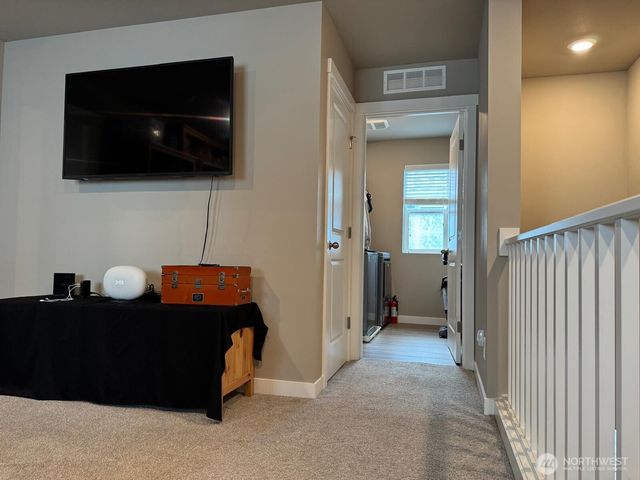 927 Vine Maple Street SE, Lacey, WA 98503