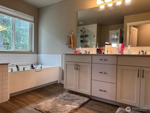 927 Vine Maple Street SE, Lacey, WA 98503