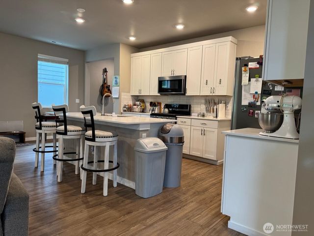 927 Vine Maple Street SE, Lacey, WA 98503